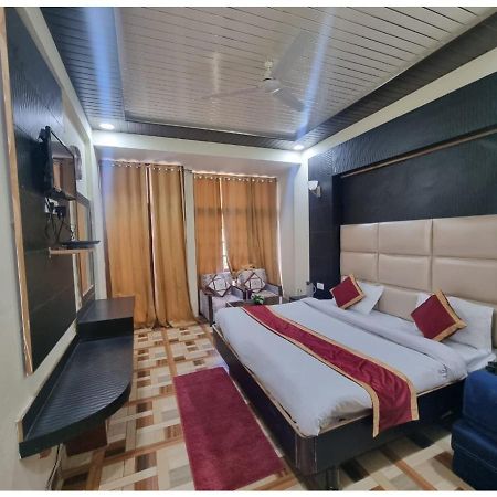 Hotel Krishna Palace, מוסורי מראה חיצוני תמונה