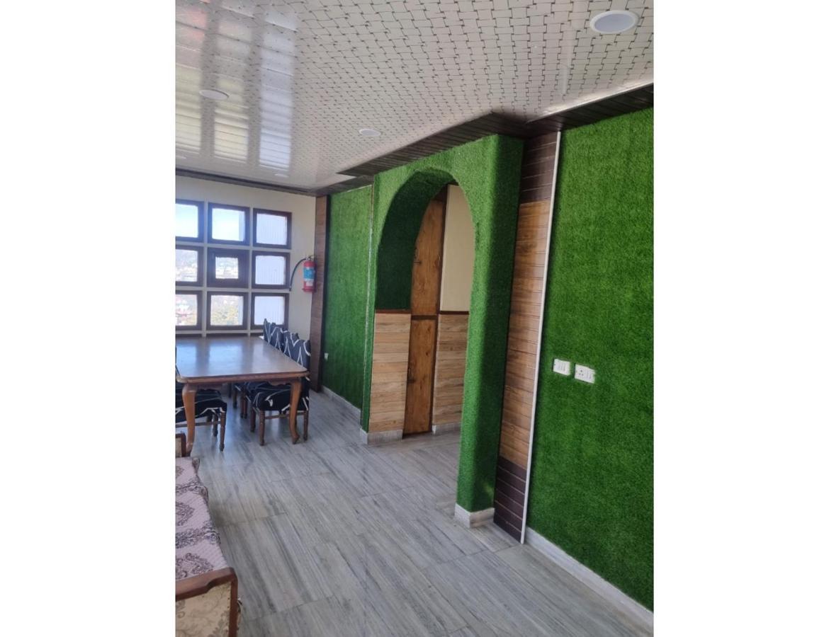 Hotel Krishna Palace, מוסורי מראה חיצוני תמונה