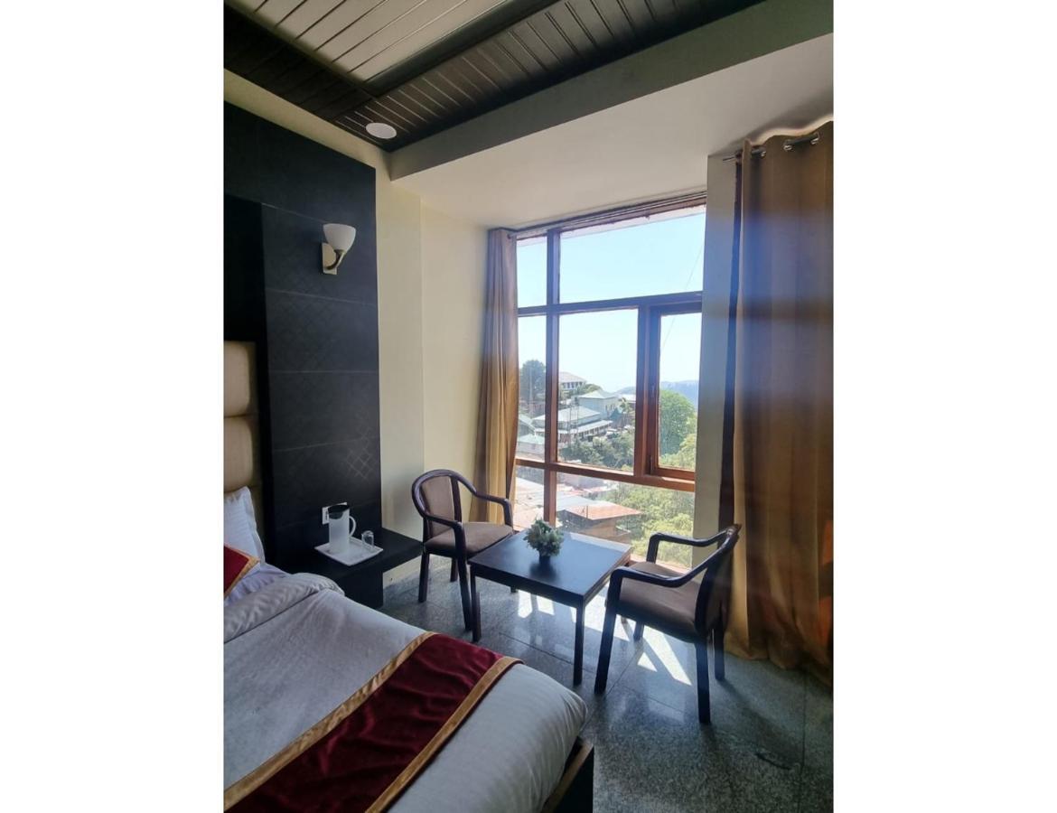 Hotel Krishna Palace, מוסורי מראה חיצוני תמונה